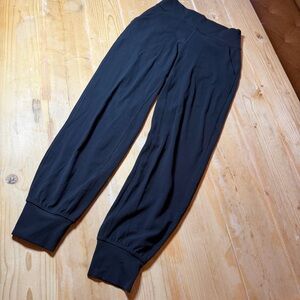 Lululemon Women’s Align Jogger Nulu LW5CO2S Black Size 4